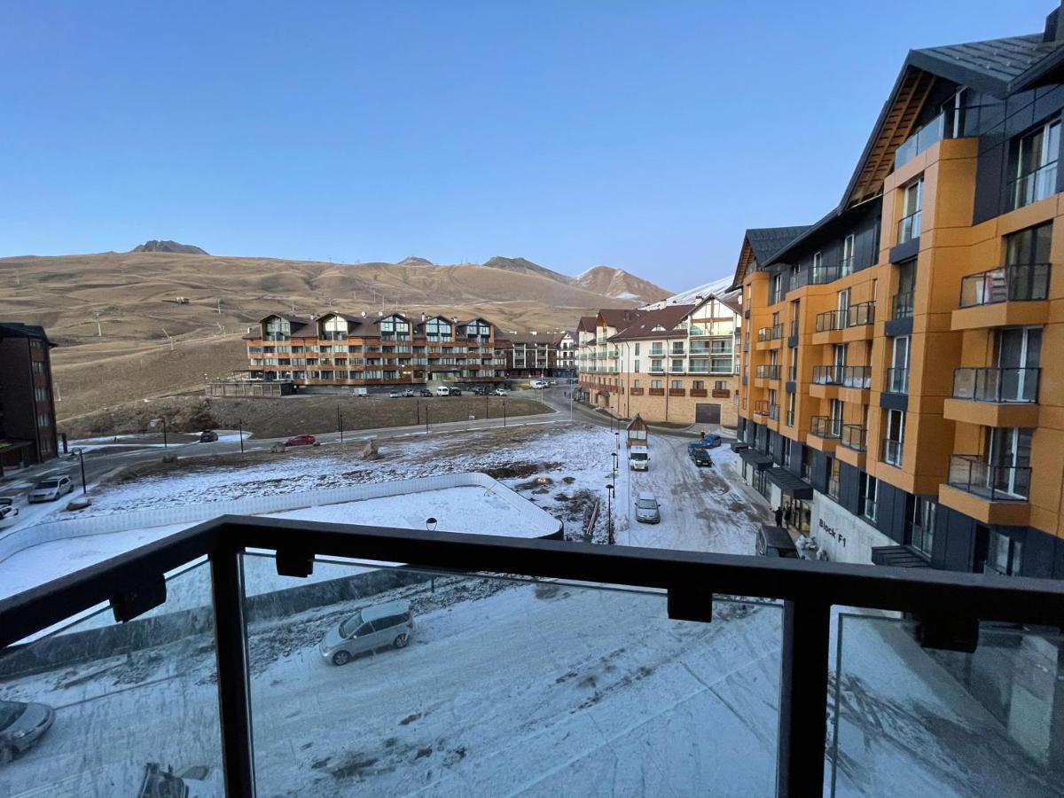 Redco Four Seasons In New Gudauri 302 Apartment Екстериор снимка